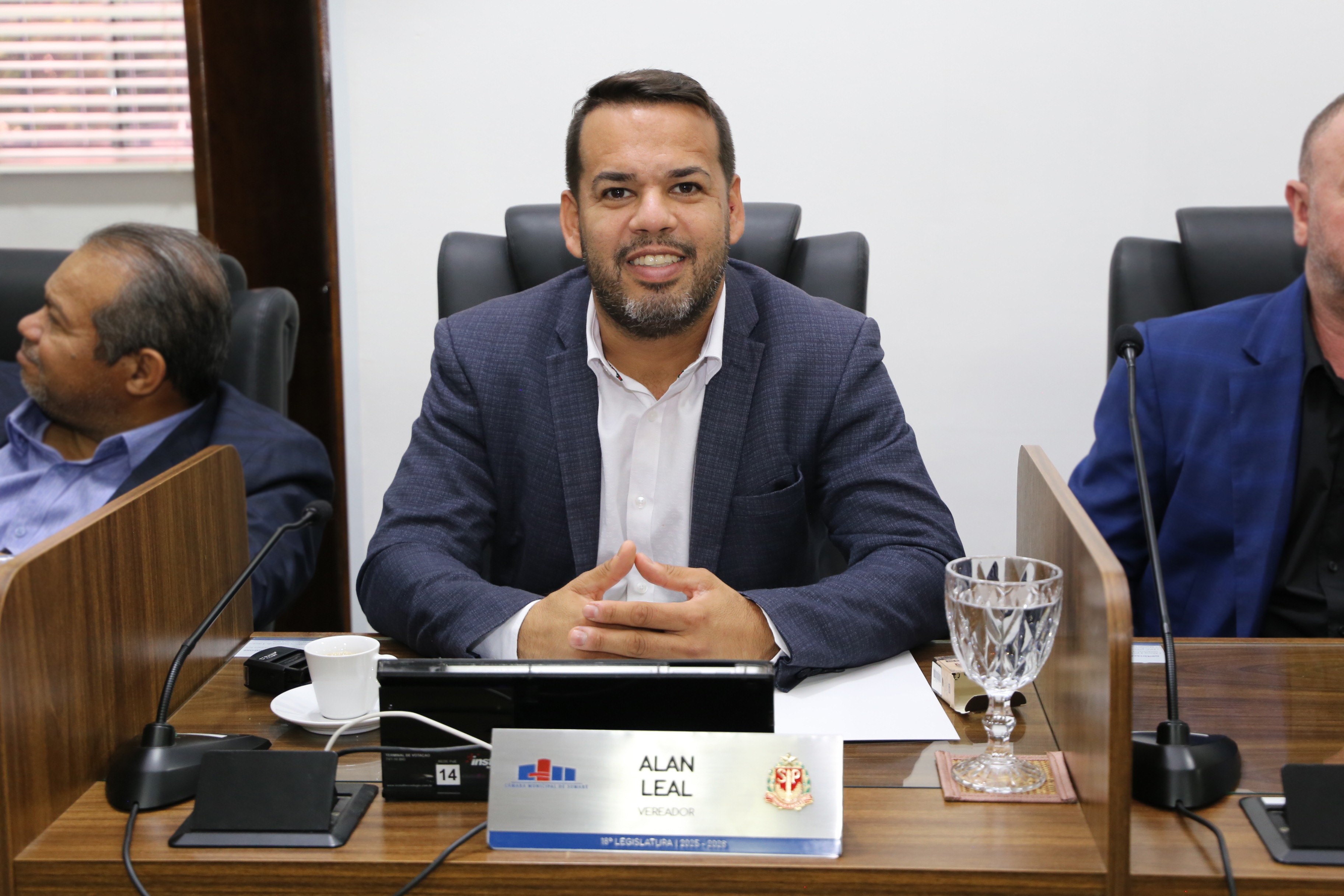 Alan Leal quer proibir o uso de coleiras eletrônicas e ultrassônicas em animais de Sumaré